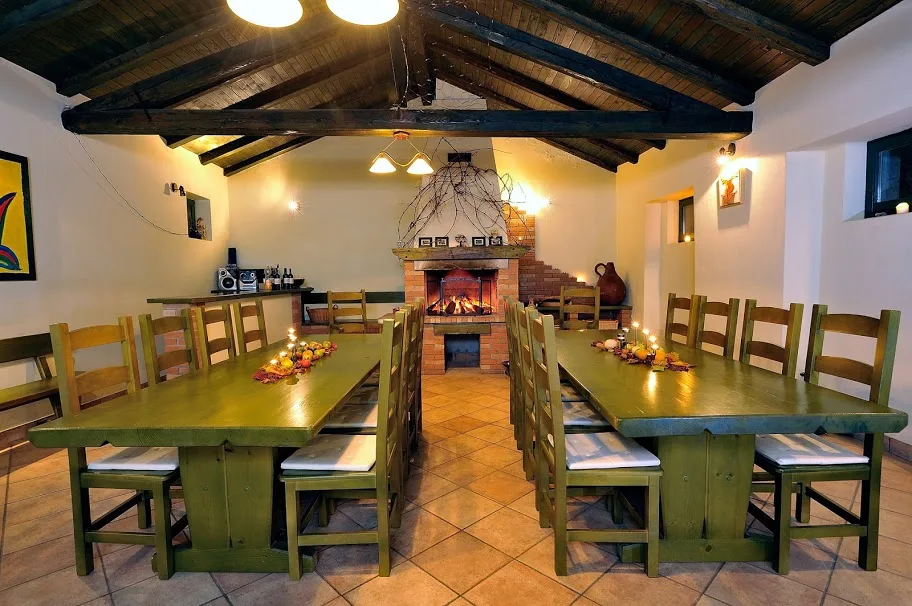 Notranjost gostilne Mavrič